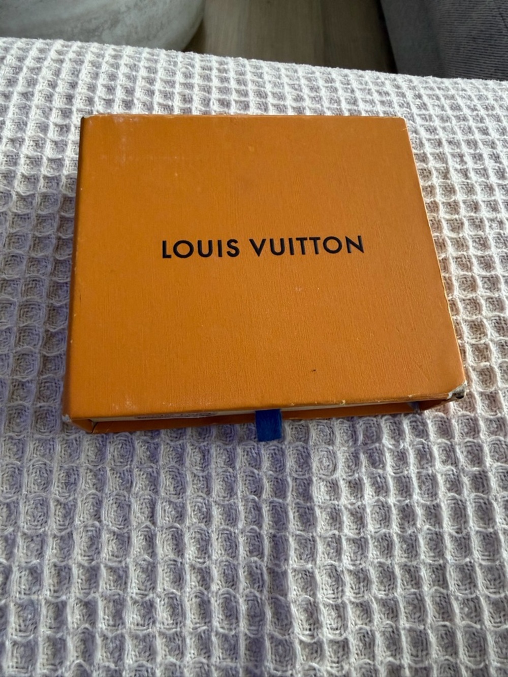 Louis Vuitton Damier Azur Card Holder - White/Gray - Picture 2 of 6